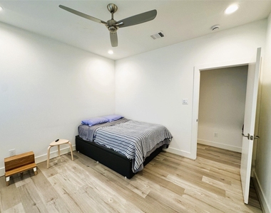 805 Dorothy Street - Photo Thumbnail 15