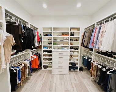 805 Dorothy Street - Photo Thumbnail 11