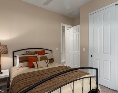 1325 Oceania Drive N - Photo Thumbnail 12