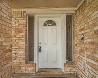 2606 Lexington Woods Drive - Photo Thumbnail 1
