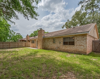2606 Lexington Woods Drive - Photo Thumbnail 34