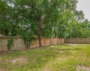 2606 Lexington Woods Drive - Photo Thumbnail 35
