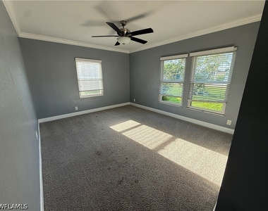9169 Shaddock Road E - Photo Thumbnail 3