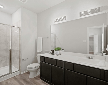 1402 Acorn Meadow Street - Photo Thumbnail 11