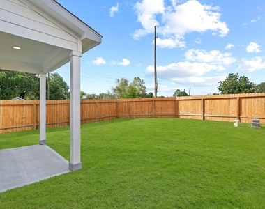 1402 Acorn Meadow Street - Photo Thumbnail 2