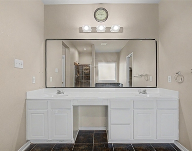9947 Valance Way - Photo Thumbnail 22