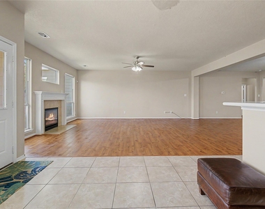 9947 Valance Way - Photo Thumbnail 7