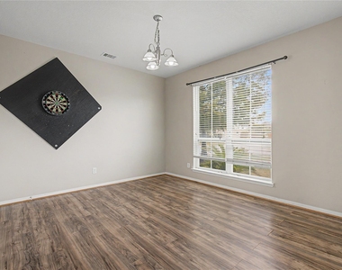 9947 Valance Way - Photo Thumbnail 8