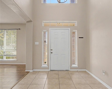 9947 Valance Way - Photo Thumbnail 2
