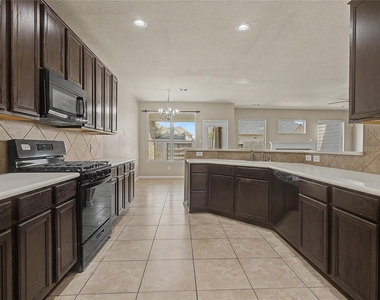 9947 Valance Way - Photo Thumbnail 17