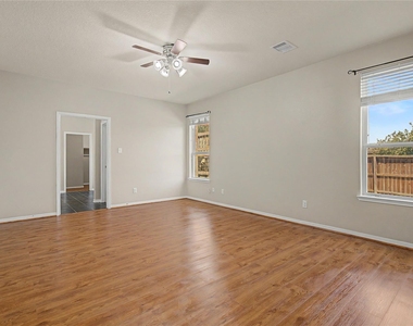 9947 Valance Way - Photo Thumbnail 19