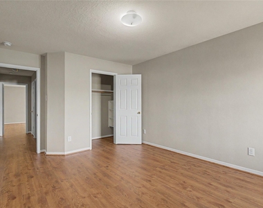 9947 Valance Way - Photo Thumbnail 32