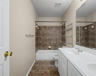 9947 Valance Way - Photo Thumbnail 35