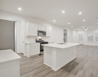 1055 Llano Trail - Photo Thumbnail 7