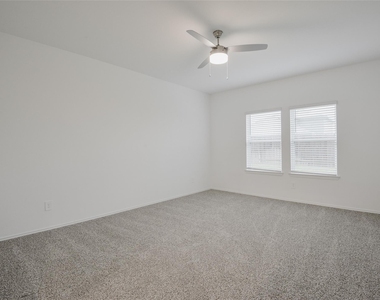 1055 Llano Trail - Photo Thumbnail 18