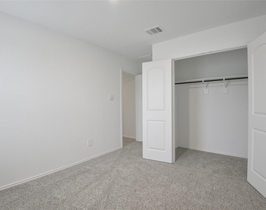1055 Llano Trail - Photo Thumbnail 36