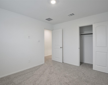 1055 Llano Trail - Photo Thumbnail 32