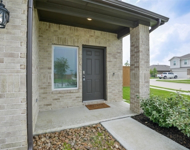 1055 Llano Trail - Photo Thumbnail 2