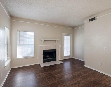 11908 Anderson Mill Road - Photo Thumbnail 17