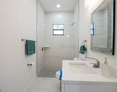 2604 73rd Street W - Photo Thumbnail 18