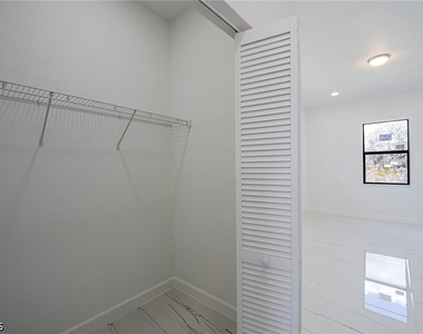 2604 73rd Street W - Photo Thumbnail 15