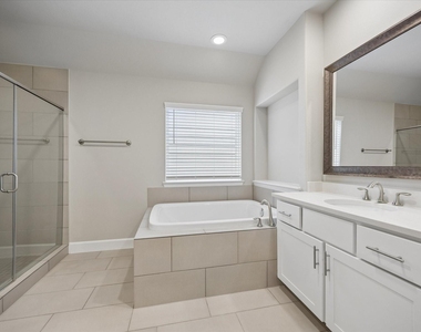 1135 Aurora Street - Photo Thumbnail 13