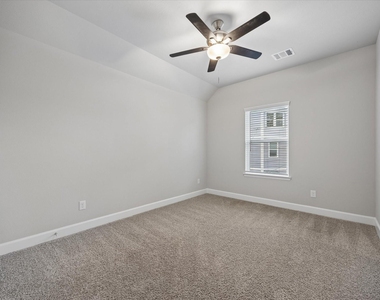 1135 Aurora Street - Photo Thumbnail 16