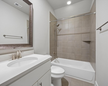 1135 Aurora Street - Photo Thumbnail 17
