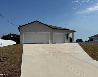 8059 Sherwood Circle - Photo Thumbnail 1