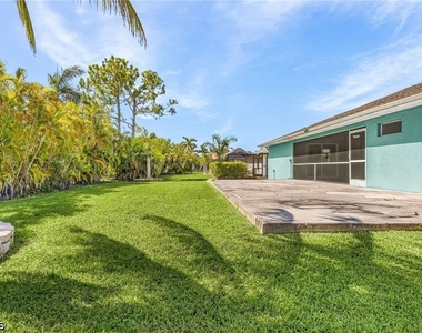 5215 Sw 16th Place - Photo Thumbnail 19