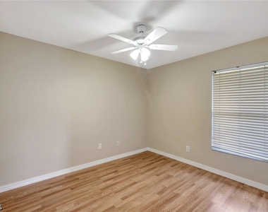 18554 Olive Road - Photo Thumbnail 10