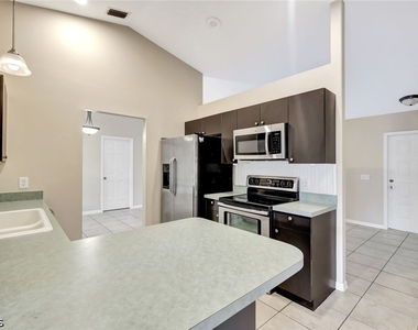 18554 Olive Road - Photo Thumbnail 2