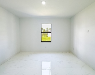 723 Bering Avenue S - Photo Thumbnail 20
