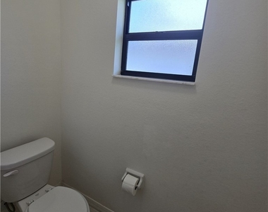 329 Sw 21st Lane - Photo Thumbnail 13