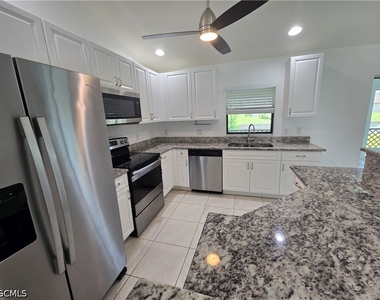329 Sw 21st Lane - Photo Thumbnail 8