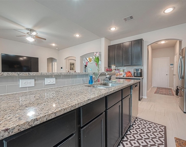 20607 Enrique Drive - Photo Thumbnail 13