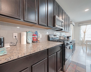 20607 Enrique Drive - Photo Thumbnail 14