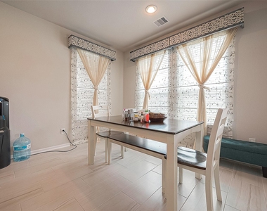 20607 Enrique Drive - Photo Thumbnail 17