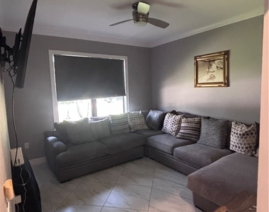 2360 Burton Avenue - Photo Thumbnail 4
