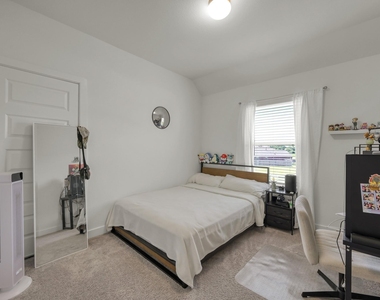 2210 Seneca Lake Drive - Photo Thumbnail 26
