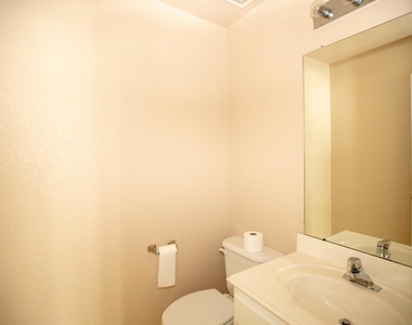 3006 Reindeer Crescent - Photo Thumbnail 16