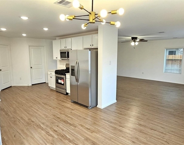 26734 Paloma Blanca Dr - Photo Thumbnail 5