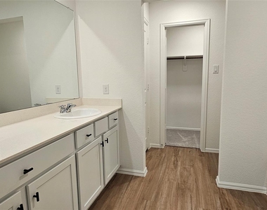 26734 Paloma Blanca Dr - Photo Thumbnail 14