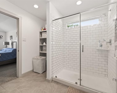 29422 Paytons Park Court - Photo Thumbnail 37