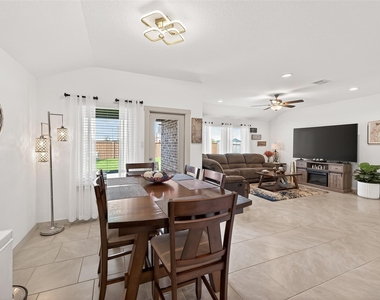 29422 Paytons Park Court - Photo Thumbnail 18