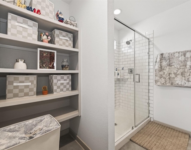 29422 Paytons Park Court - Photo Thumbnail 34