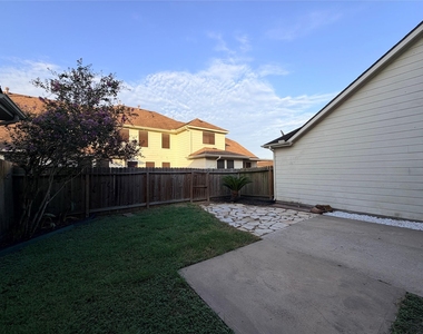 4531 Park Trail Lane - Photo Thumbnail 27
