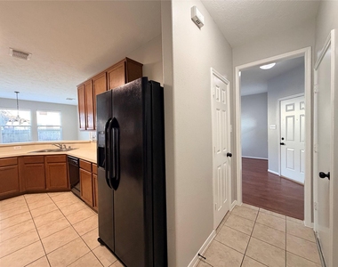 4531 Park Trail Lane - Photo Thumbnail 13