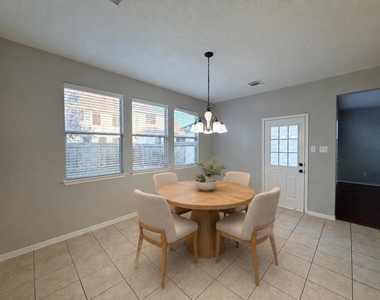 4531 Park Trail Lane - Photo Thumbnail 6