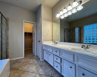 13610 Orchard Wind Lane - Photo Thumbnail 9